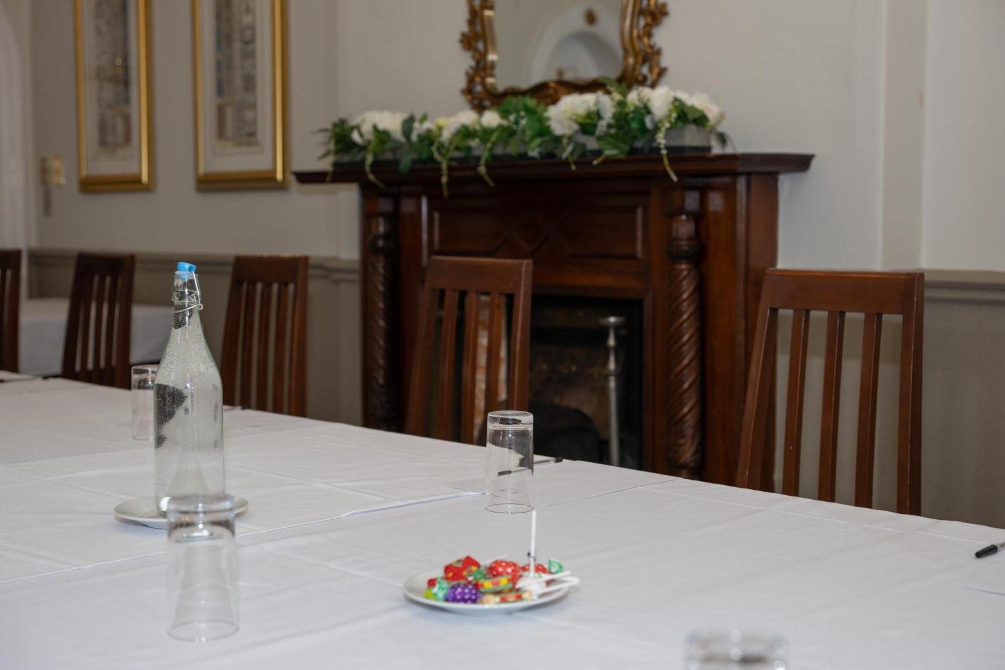 Park House Hotel 쉬프날 외부 사진