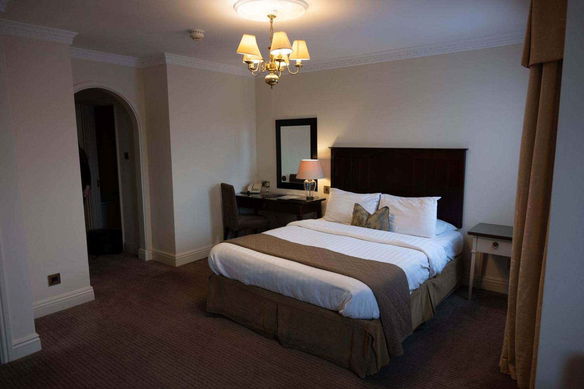 Park House Hotel 쉬프날 외부 사진