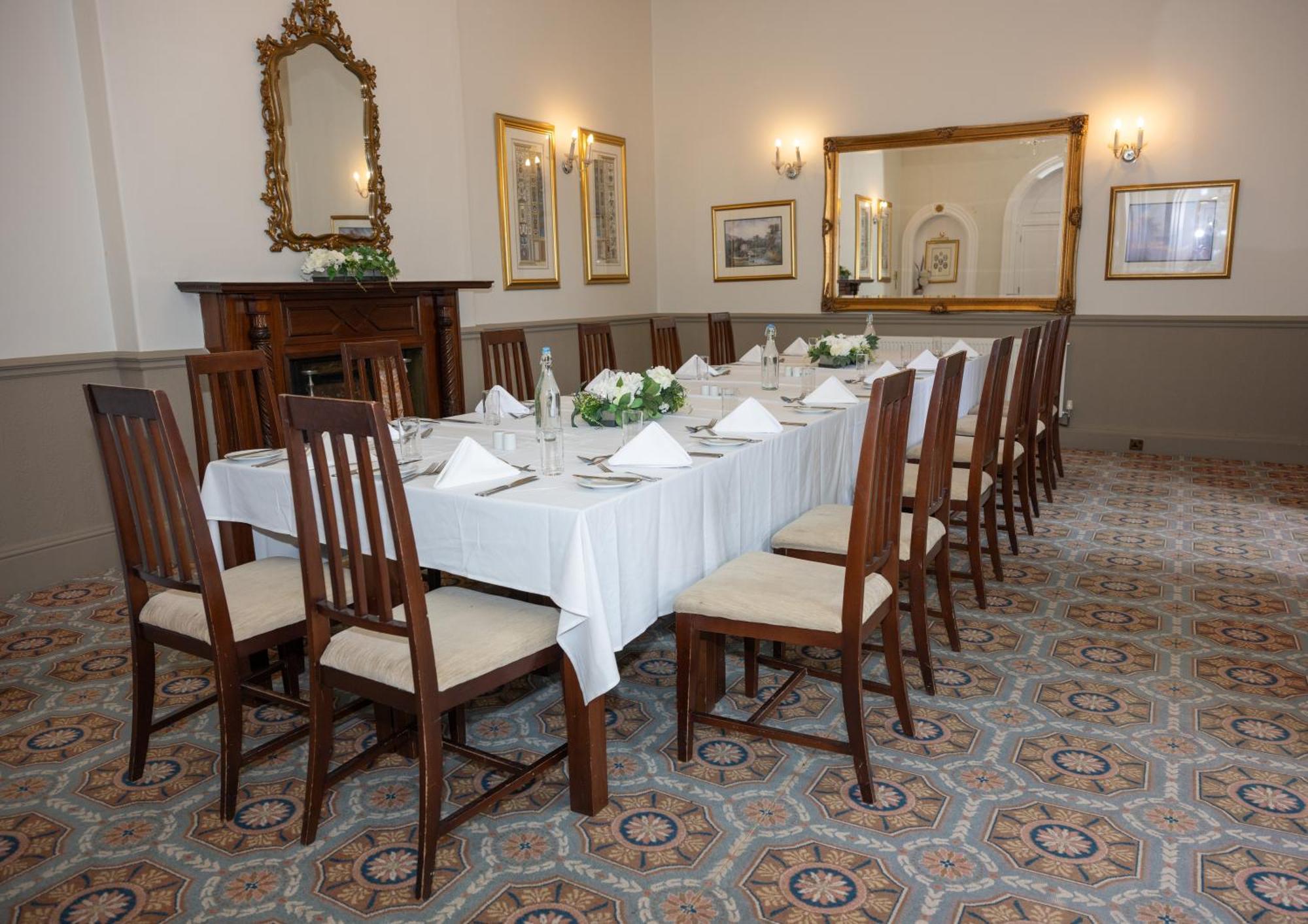 Park House Hotel 쉬프날 외부 사진